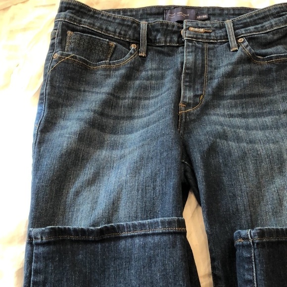 Levi Demi Curve Classic Jean Capri Size 10 - Picture 2 of 4